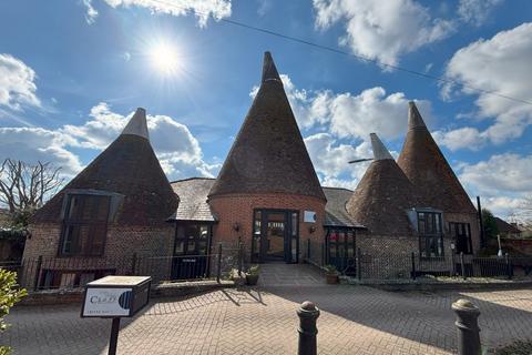 Office to rent - Holly Bank Chambers, Oasts Business Village, Red Hill, Maidstone, Wateringbury, Kent, ME18 5NN