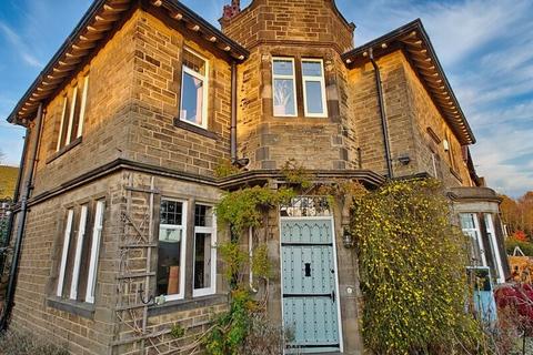 Banks Lane, Riddlesden, Keighley, BD20