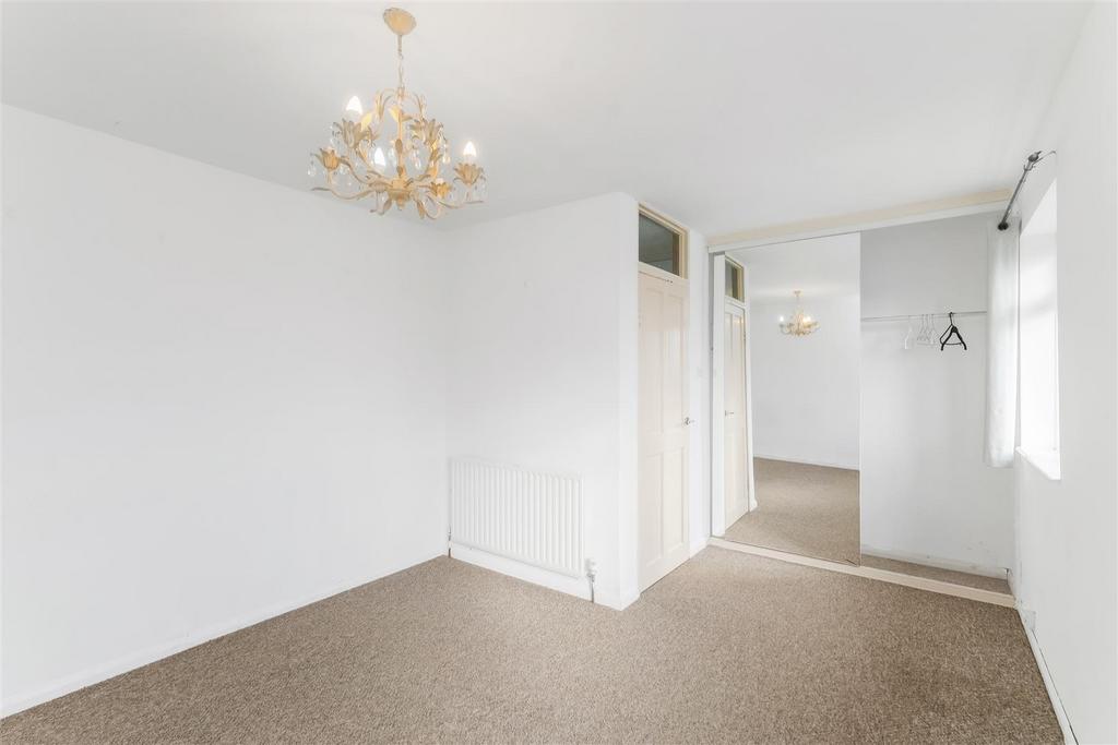 Flat 11 livingstone court (1).jpg
