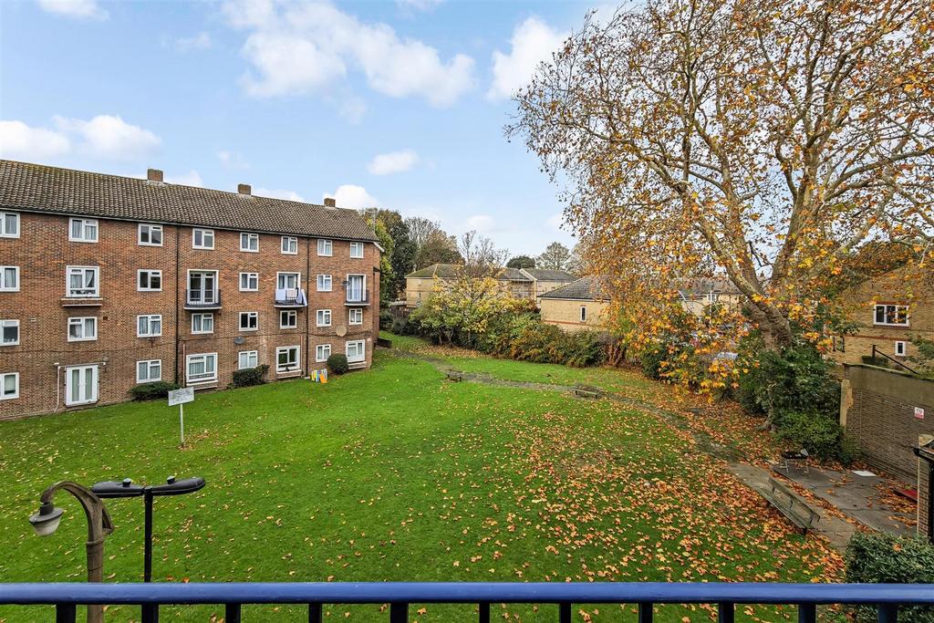 Flat 11 livingstone court (10).jpg