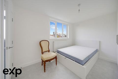 1 bedroom in a house share to rent, Latham Road, Bexleyheath DA6
