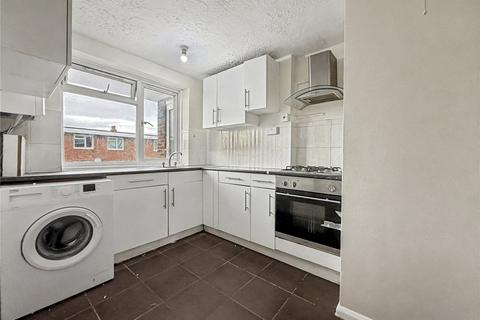 2 bedroom flat for sale, Barfleur Manor, Middle Street, Gillingham, Kent, ME7