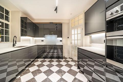undefined, Warwick Gardens, London W14
