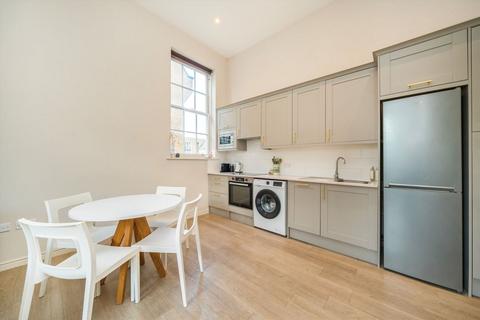 1 bedroom flat for sale, Garratt Lane, London SW18