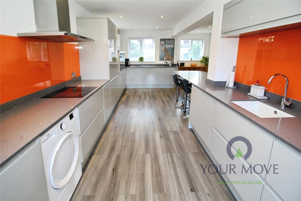 Kitchen/Dinng Room