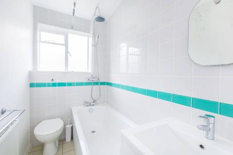 1 bedroom flat to rent, Yeate Street, Islington, London, N1