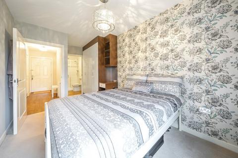 Flat 16, Evelyn Court, 4 Jefferson Place, Bromley, BR2 9FW