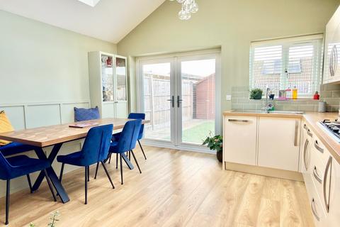 3 bedroom semi-detached house for sale, The Hopyard, Tewkesbury GL20