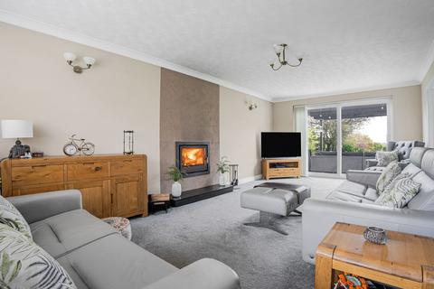 5 bedroom detached house for sale, Grendon Road, Edgcott, HP18