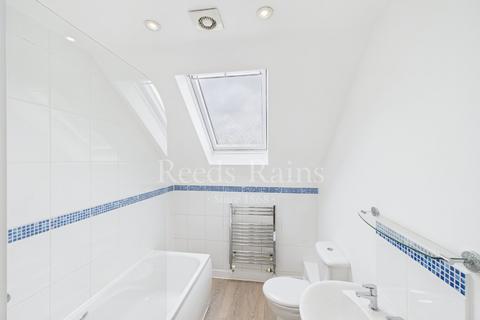 1 bedroom apartment to rent, Cochrane Drive, Dartford DA1