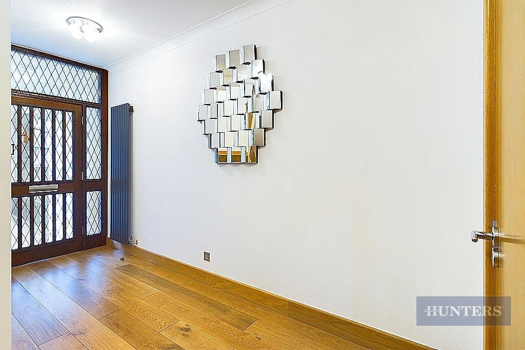 CAM01635 G0-PR0248-STILL009.jpg