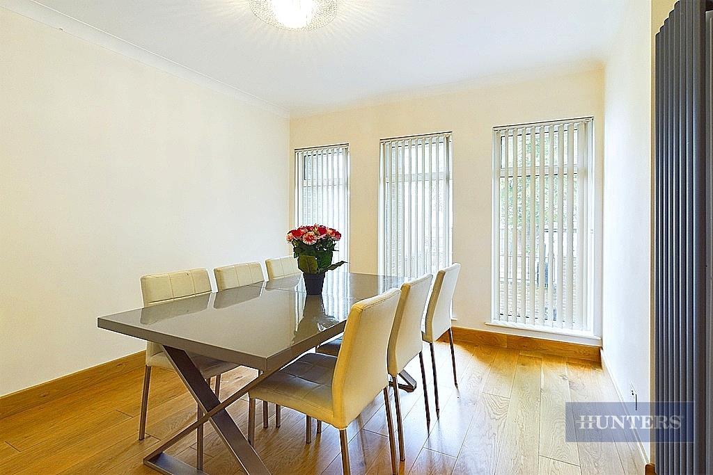 CAM01635 G0-PR0248-STILL012.jpg