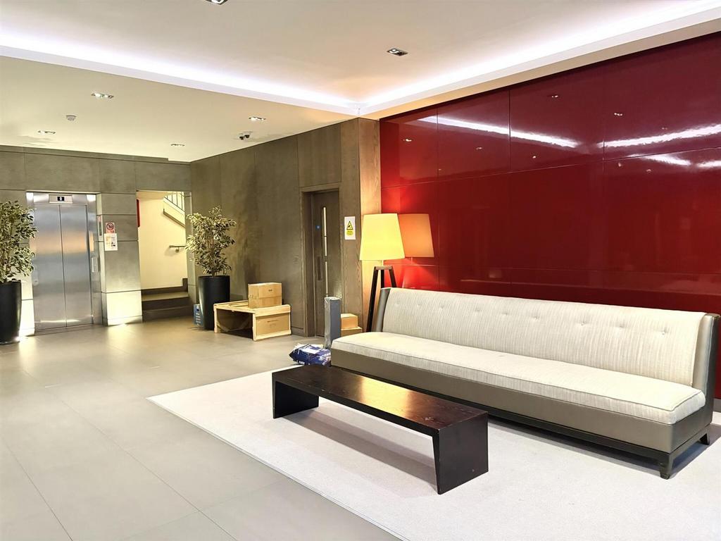Oct House17.jpg