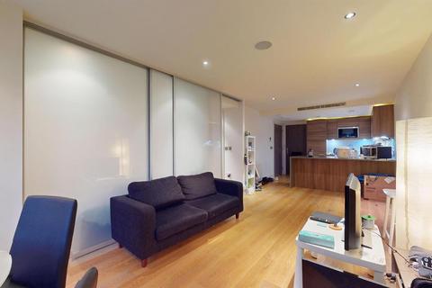 Studio for sale, Townmead Road, London SW6