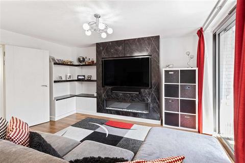 undefined, Kingfisher Heights, E16