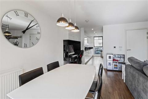 undefined, Kingfisher Heights, E16
