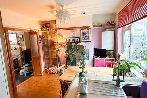 3 bedroom terraced house for sale, Chaucer Street, Northampton