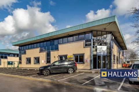 Warehouse to rent, Atlantic St Altrincham WA14 5DW