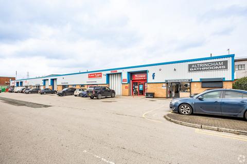 Warehouse to rent, Atlantic St Altrincham WA14 5DW