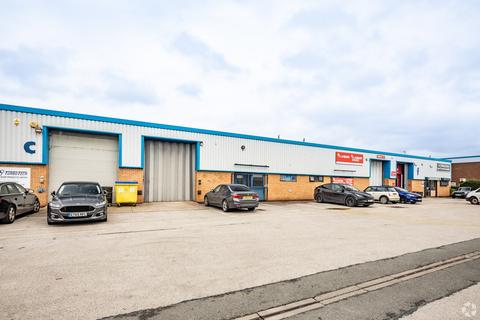 Warehouse to rent, Atlantic St Altrincham WA14 5DW