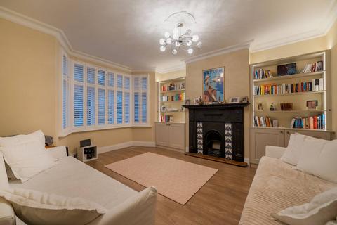 4 bedroom semi-detached house to rent, Whitchurch Gardens, Harrow, Edgware, HA8