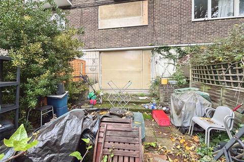 3 bedroom flat for sale, Wilson Grove, London SE16