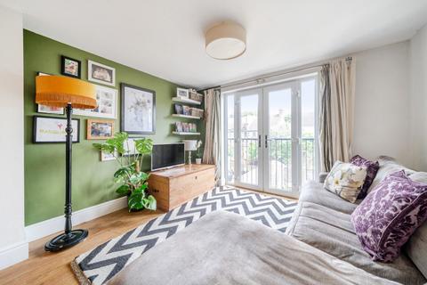 26 Netherbury Road, London, W5 4SP