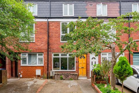 7 Charles Road, London, W13 0ND