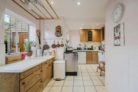 9 Wood Lane Close, Iver, SL0 0LH
