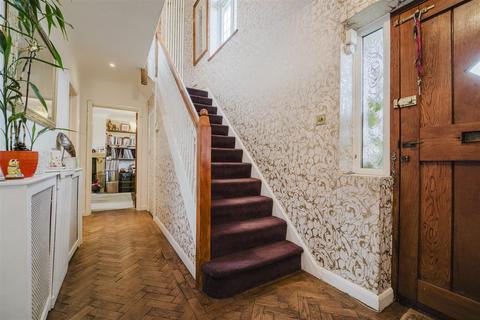 9 Wood Lane Close, Iver, SL0 0LH