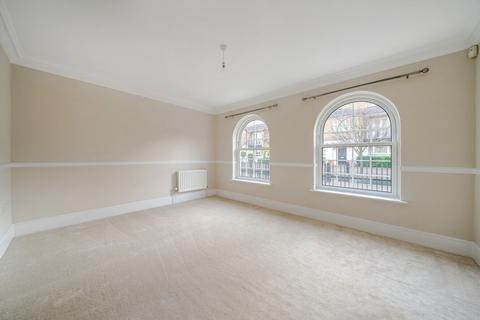 3 bedroom terraced house for sale, Waterside Avenue, Beckenham, Kent, BR3