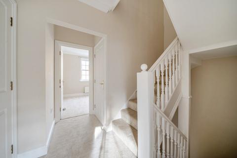 7 Waterside Avenue, Beckenham, BR3 3GJ