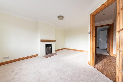 5 bedroom end of terrace house for sale, Winchester Way, Blackwater