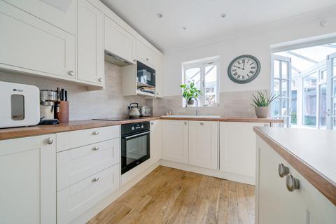 2 bedroom end of terrace house for sale, Appletree Gardens, Barnet, EN4