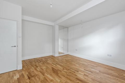 undefined, 9B Bowes House 47 Bowes Road