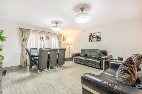 2 bedroom apartment for sale, Albemarle Road, Beckenham