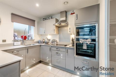 2 bedroom apartment for sale, Albemarle Road, Beckenham