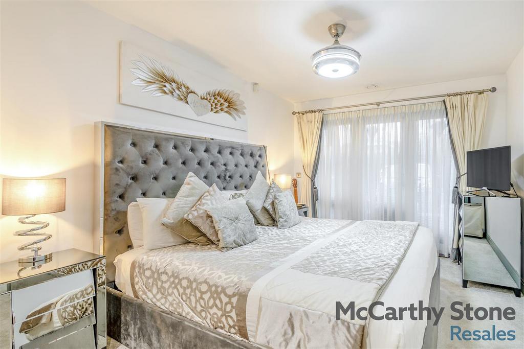 8667013-interior06.jpg