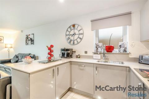 2 bedroom apartment for sale, Albemarle Road, Beckenham