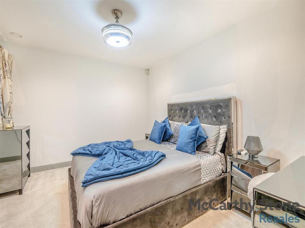 8667013-interior02.jpg