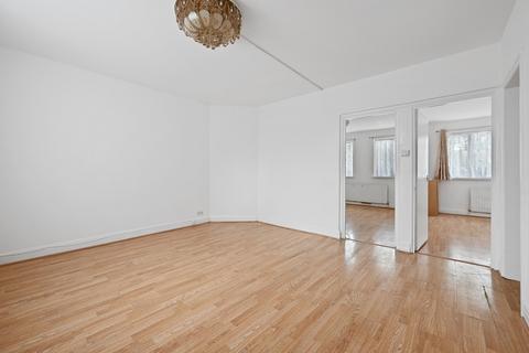 2 bedroom flat to rent, Greenford Avenue, London