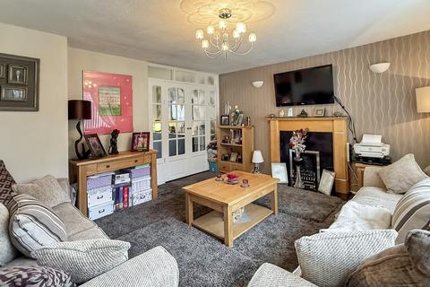 3 bedroom detached house for sale, Hawkeridge Park, Westbury