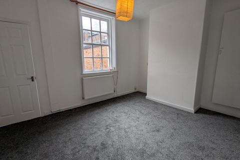 2 bedroom end of terrace house to rent, Rushton Place, Woolton