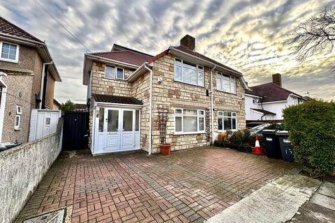 Granville Avenue, Hounslow