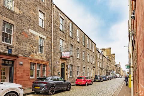 Office to rent, 38 Thistle St Edinburgh EH2 1EN
