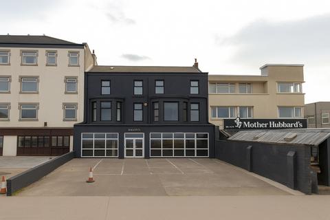 Hospitality to rent, 399 Promenade Blackpool FY1 6BH