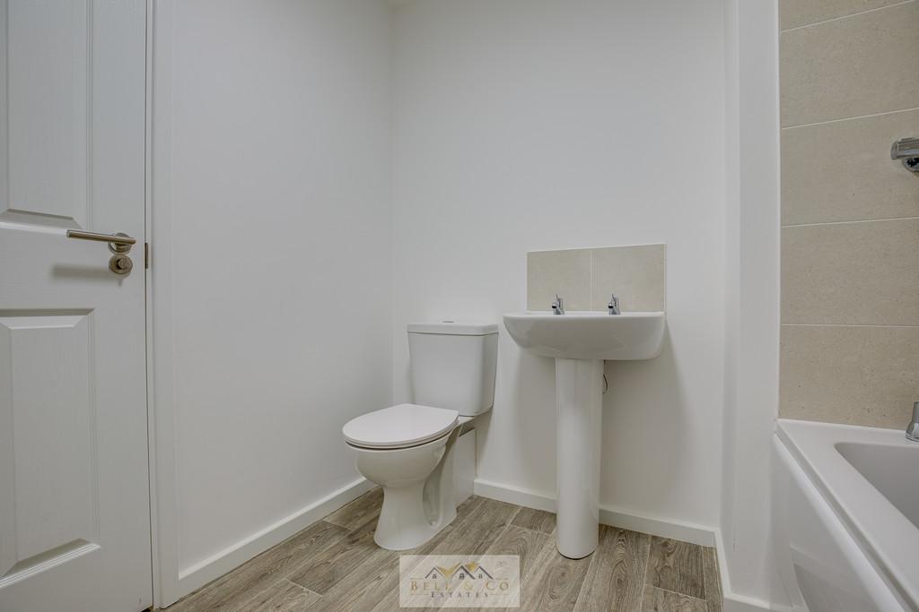 Bathroom 1.2