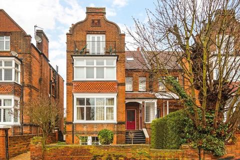 2 bedroom flat to rent, Cadogan Road, Surbiton KT6