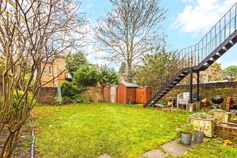 2 bedroom flat to rent, Cadogan Road, Surbiton KT6