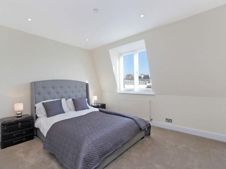 Bed 3.jpg